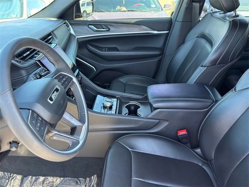 Used 2024 Jeep Grand Cherokee Limited 4xe w/ Luxury Tech Group II image 14