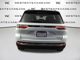 New 2025 Jeep Grand Cherokee Laredo w/ Luxury Tech Group I RWD video 4