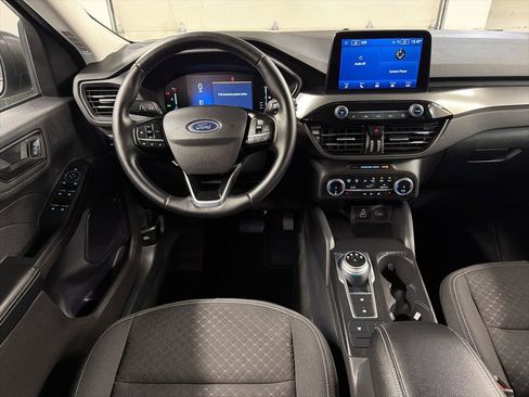 Certified 2024 Ford Escape Active w/ Cold Weather Package FWD image 8
