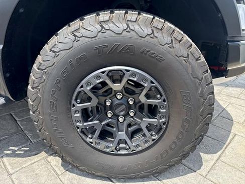 Used 2025 Ford F150 Raptor w/ Equipment Group 803A Raptor R AWD/4WD image 3