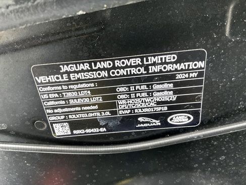 Used 2024 Land Rover Range Rover Sport SE image 31