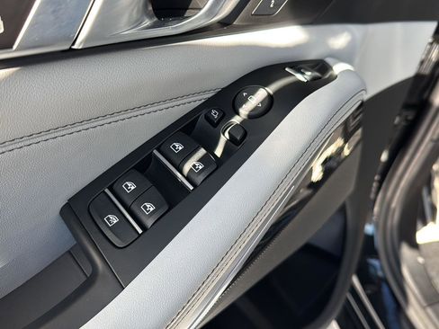 Certified 2024 BMW X5 sDrive40i w/ M Sport Package image 28