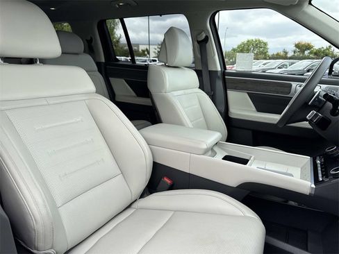 Used 2024 Hyundai Santa Fe Calligraphy image 28