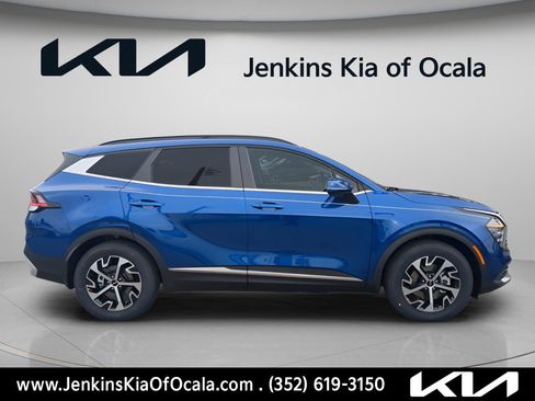 Certified 2025 Kia Sportage EX w/ Premium Package image 2