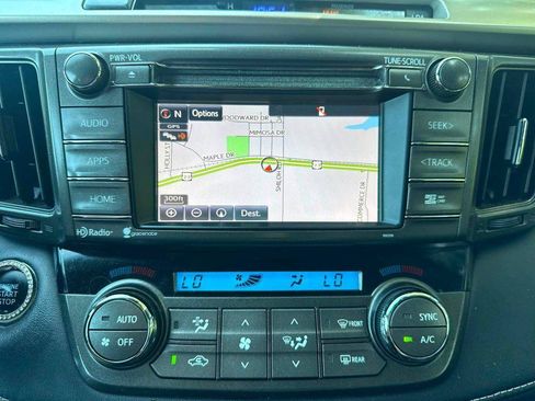 Used 2015 Toyota RAV4 Limited w/ Technology Package AWD/4WD image 17