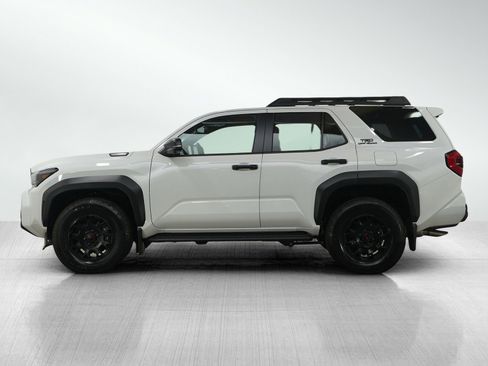 Used 2025 Toyota 4Runner TRD Off-Road Premium image 2