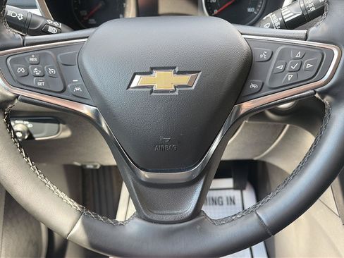 Used 2024 Chevrolet Equinox LT FWD image 10