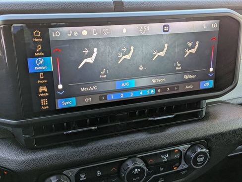 Used 2024 Jeep Wrangler Unlimited Sport AWD/4WD image 24