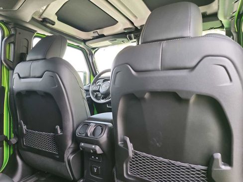 New 2026 Jeep Wrangler Unlimited Rubicon AWD/4WD image 23