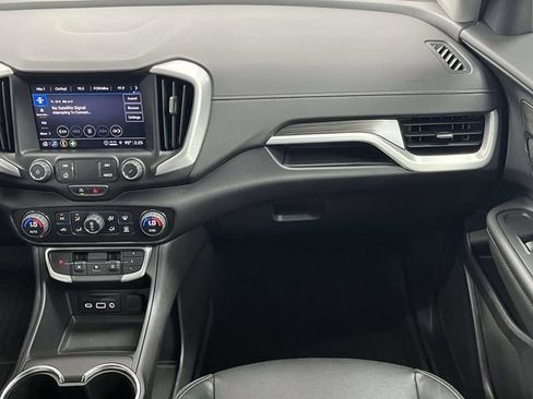 Used 2023 GMC Terrain SLT w/ LPO, Floor Liner Package FWD image 21