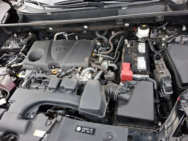 Used 2024 Toyota RAV4 XLE FWD image 28