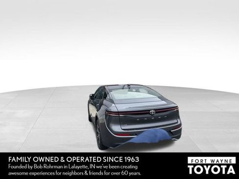 Used 2023 Toyota Crown XLE image 9