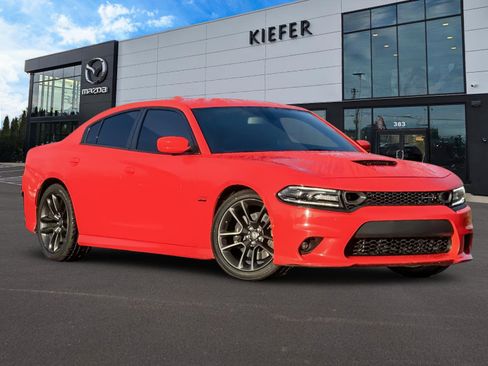 Used 2020 Dodge Charger Scat Pack w/ Navigation & Travel Group image 2