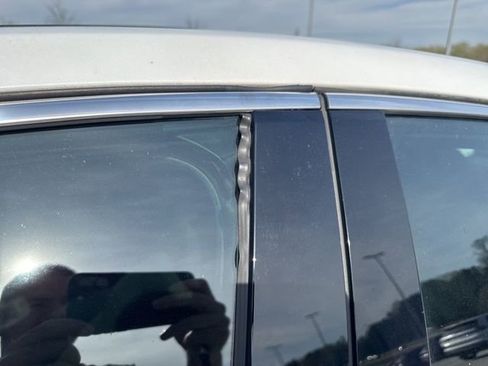 Used 2023 Honda Accord EX image 2