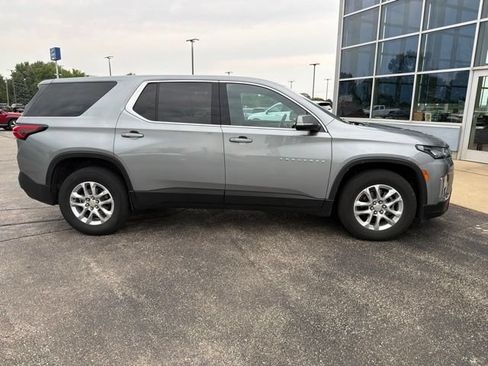 Used 2023 Chevrolet Traverse LS w/ Safety Package AWD/4WD image 4