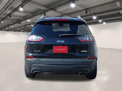 Used 2019 Jeep Cherokee Latitude Plus w/ Comfort/Convenience Group AWD/4WD image 15