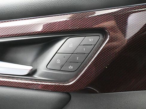 Used 2026 Chevrolet Traverse RS image 19