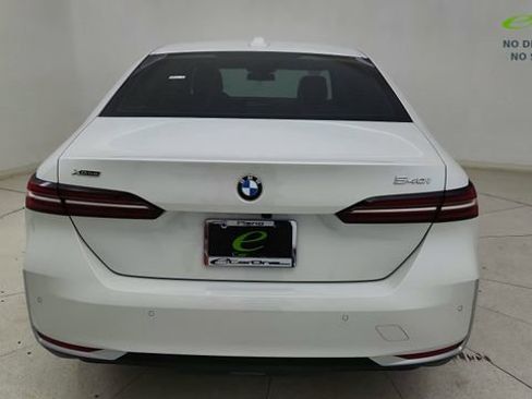 Used 2026 BMW 540i xDrive AWD/4WD image 5