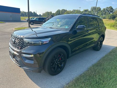 Used 2022 Ford Explorer ST w/ Equipment Group 401A AWD/4WD image 3