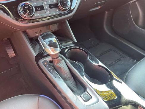 Used 2025 Buick Envista Sport Touring w/ Convenience I Package FWD image 30