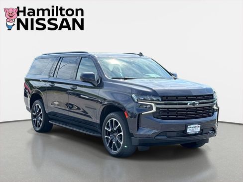 Used 2022 Chevrolet Suburban RST AWD/4WD image 1