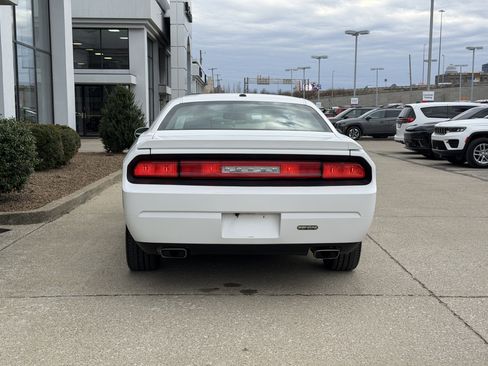 Used 2011 Dodge Challenger image 6