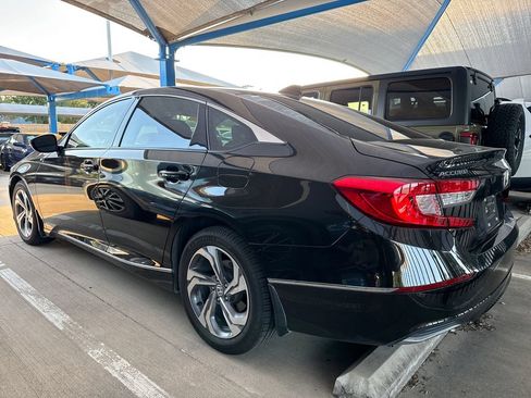 Used 2018 Honda Accord EX image 7