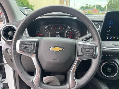 Used 2025 Chevrolet Blazer LT FWD image 34