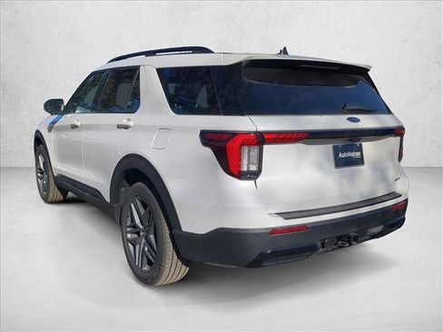 New 2025 Ford Explorer ST-Line w/ ST-Line Street Pack image 9