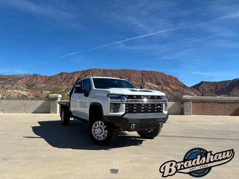 Used 2022 Chevrolet Silverado 2500 LT w/ Fleet Comfort Package image 2