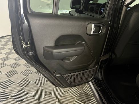 Used 2025 Jeep Wrangler Unlimited Sport AWD/4WD image 25