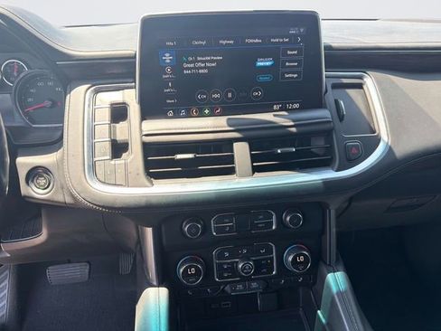 Used 2021 Chevrolet Suburban LT AWD/4WD image 31