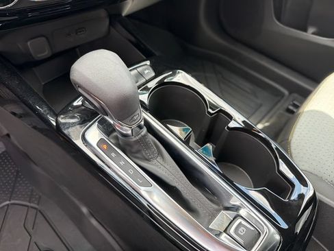 Certified 2026 Chevrolet Trax LT FWD image 20
