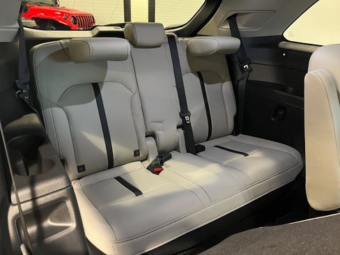 Used 2025 MAZDA CX-90 Plug-In Hybrid w/ Preferred image 38