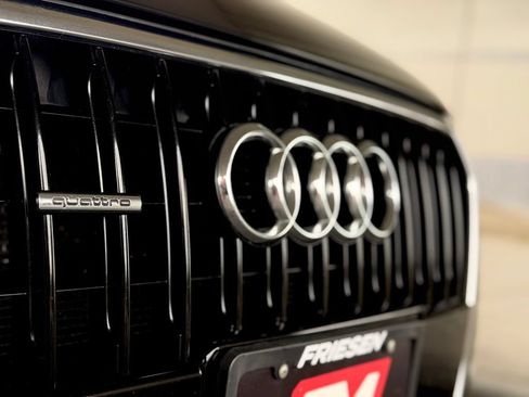 Used 2015 Audi Q3 2.0T Prestige w/ Prestige Package AWD/4WD image 14