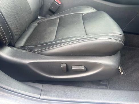 Used 2023 Nissan Maxima SV w/ Floor Mat Group FWD image 16