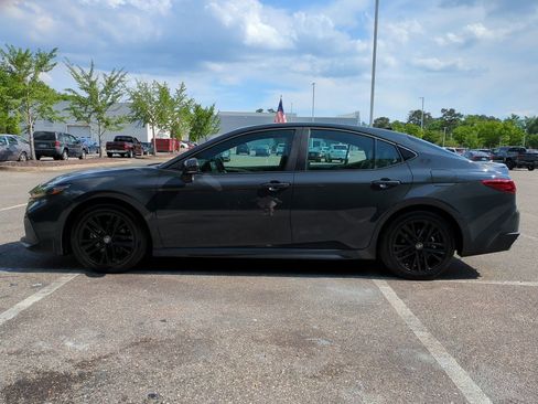 Used 2026 Toyota Camry SE w/ Convenience Package FWD image 7