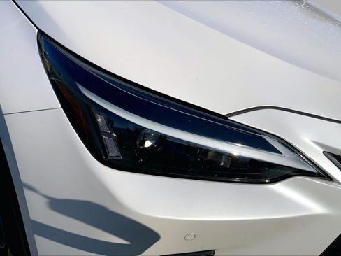 Used 2023 Lexus NX 250 FWD image 28