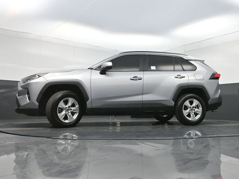 Used 2021 Toyota RAV4 XLE w/ Convenience Package FWD image 26