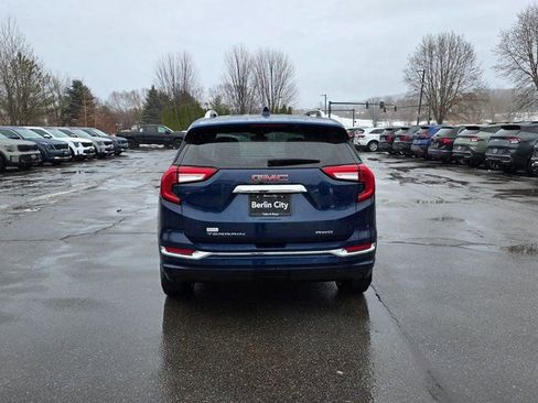 Used 2023 GMC Terrain Denali w/ Denali Premium Package image 7