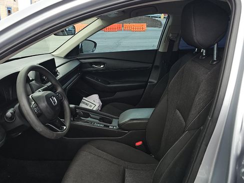 Used 2025 Honda Accord LX image 8