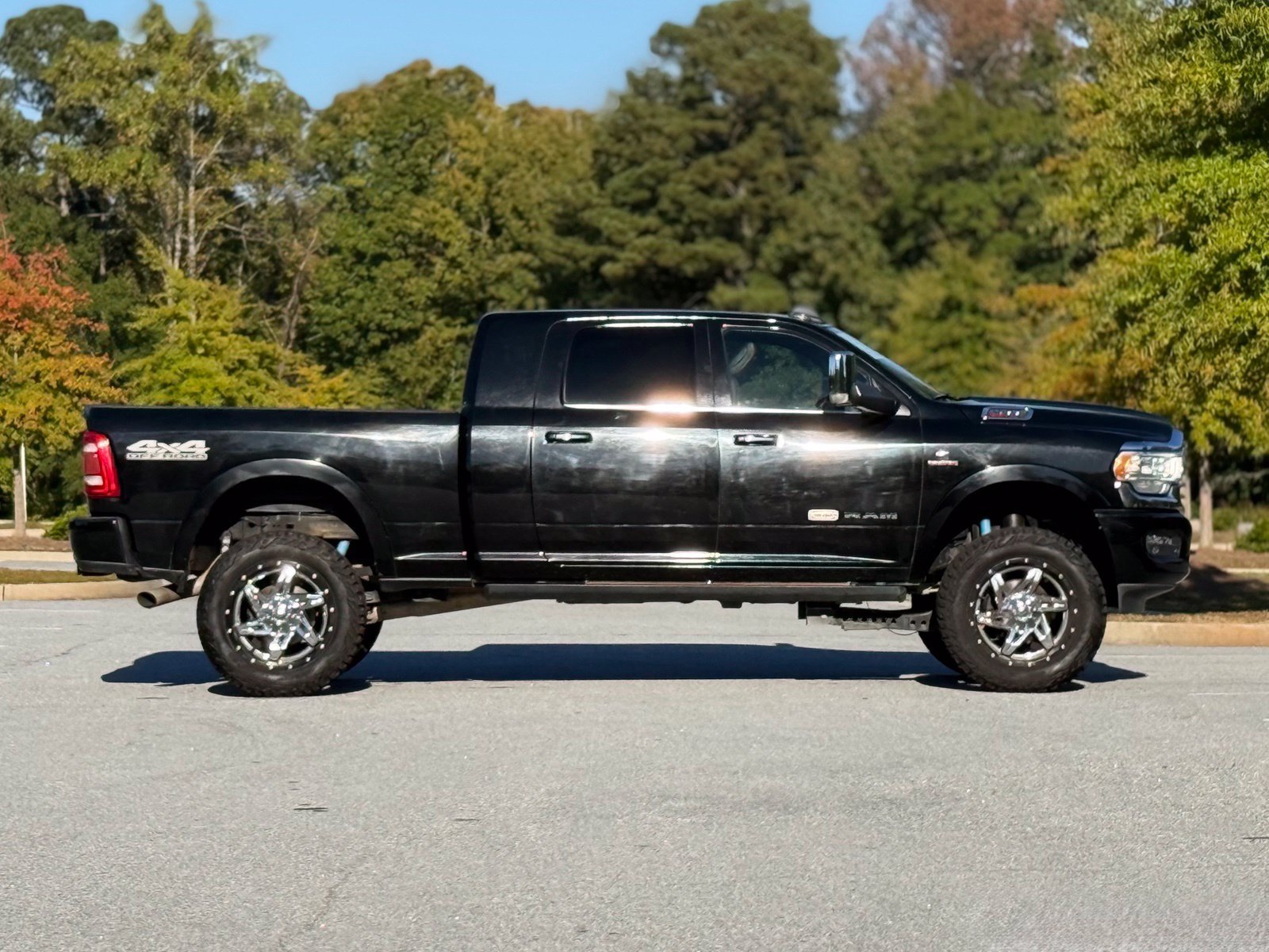 Used 2020 RAM 2500 Limited AWD/4WD image 12