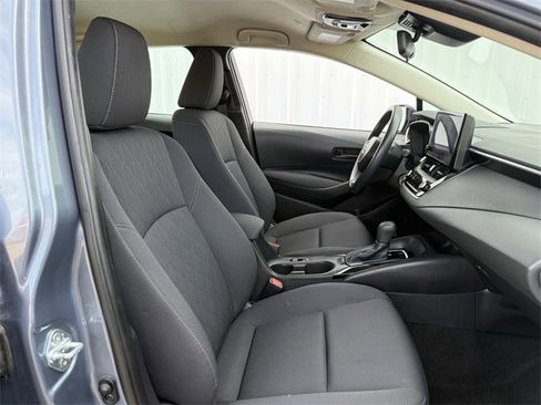 Used 2024 Toyota Corolla LE image 28