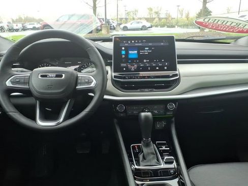 Certified 2024 Jeep Compass Limited AWD/4WD image 11