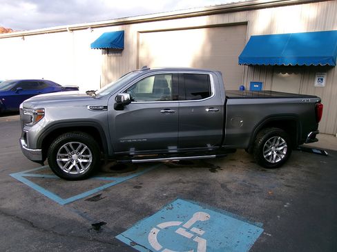 Used 2019 GMC Sierra 1500 SLT w/ SLT Premium Package AWD/4WD image 3