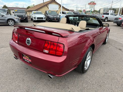 Used 2006 Ford Mustang GT Premium image 9