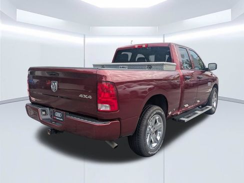Used 2017 RAM 1500 Express w/ Express Value Package AWD/4WD image 4