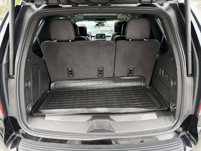 Used 2024 Chevrolet Tahoe RST w/ Luxury Package AWD/4WD image 13