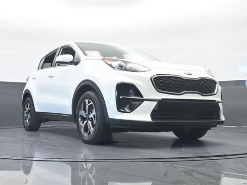 Used 2020 Kia Sportage LX image 57