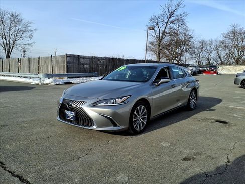 Used 2019 Lexus ES 350 w/ Premium Package image 3